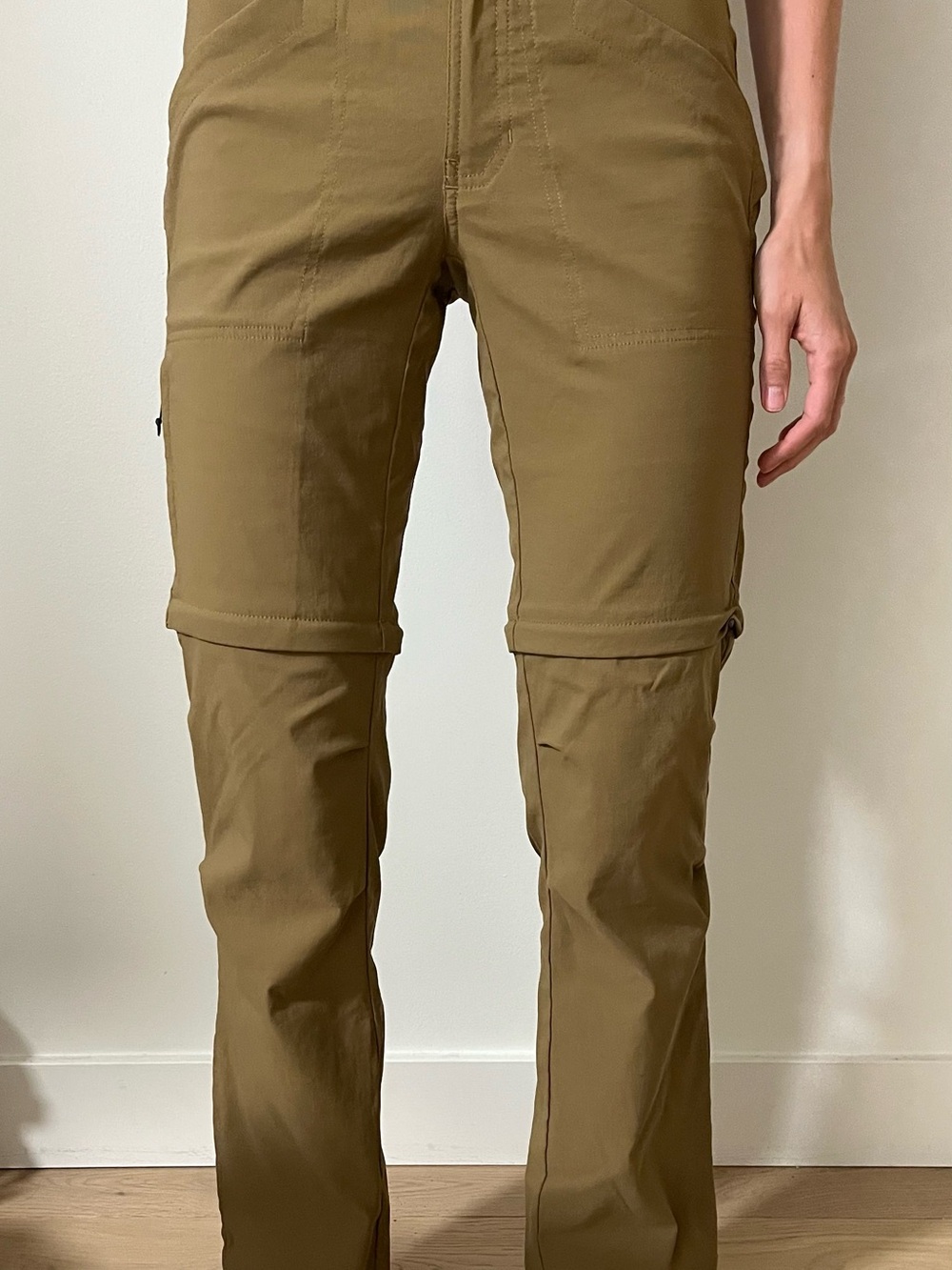 MEC Terrena Stretch Convertible Zip-Off
Hiking Pants - Tan (Size O)